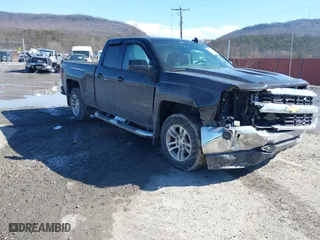 2016 Chevrolet Silverado 1500 LT with VIN 1GCVKREC6GZ366753, listed as a IAAI auction lot 41652648 with 105,276 mi miles. Bid and sale history available at carsss.com. Image 1.