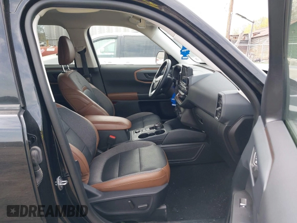 2021 Ford Bronco Sport Outer Banks z VIN 3FMCR9C65MRA88763, wystawiony jako IAAI lot #42113358 z przebiegiem 17 495 mil mil oraz . Historia ofert i sprzedaży dostępna na DreamBid. Obrazek 5.