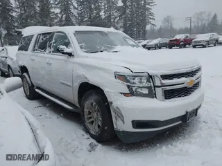 2019 Chevrolet Suburban LT with VIN 1GNSKHKC6KR191177, listed as a IAAI auction lot 41555402 with 85,365 mi miles. Bid and sale history available at carsss.com. Image 1.