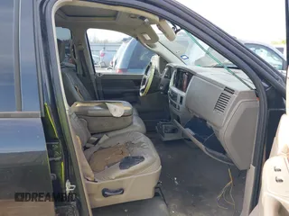 2008 Dodge 1500 SLT with VIN 1D7HU18288S599075, listed as a IAAI auction lot 41782914 with 221,244 mi miles. Bid and sale history available at carsss.com. Image 5.