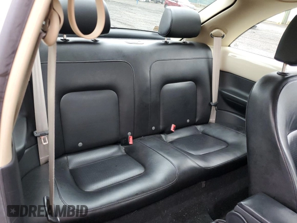 2006 Volkswagen Beetle with VIN 3VWRW31C36M420726, listed as a Copart auction lot 84332874 with 110,338 mi miles and Salvage title. Bid and sale history available at DreamBid. Image 10.