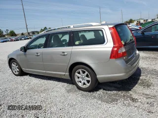 2008 Volvo V70 with VIN YV1BW982281036449, listed as a Copart auction lot 49309305 with 173,111 mi miles and Salvage Title. Bid and sale history available at DreamBid. Image 2.