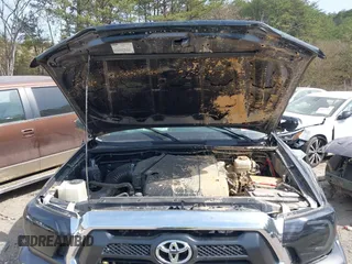 2015 Toyota Tacoma with VIN 5TFLU4EN9FX111322, listed as a IAAI auction lot 41621064 with 1 mi miles. Bid and sale history available at carsss.com. Image 10.