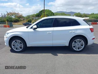 2018 Audi Q5 Premium Plus z VIN WA1BNAFY0J2239383, wystawiony jako IAAI lot #42384069 z przebiegiem 44 069 mil mil oraz . Historia ofert i sprzedaży dostępna na DreamBid. Obrazek 14.