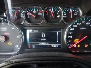 2015 Chevrolet Tahoe LTZ z VIN 1GNSKCKC5FR177134, wystawiony jako IAAI lot #41460583 z przebiegiem 202 924 mil mil oraz . Historia ofert i sprzedaży dostępna na DreamBid. Obrazek 15.