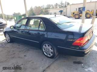2001 Lexus LS 430 with VIN JTHBN30F110014232, listed as a Copart auction lot 75013094 with 238,565 mi miles and Salvage Title. Bid and sale history available at carsss.com. Image 2.