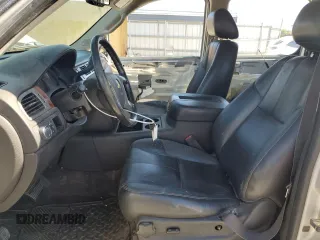 2013 Chevrolet Suburban LT with VIN 1GNSCJE05DR371789, listed as a Copart auction lot 60755775 with 233,275 mi miles and Salvage title. Bid and sale history available at DreamBid. Image 7.