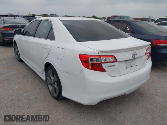 2014 Toyota Camry L with VIN 4T1BF1FK1EU851712, listed as a IAAI auction lot 41940311 with 158,097 mi miles. Bid and sale history available at carsss.com. Image 3.