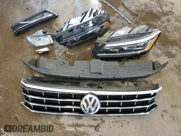 2018 Volkswagen Passat SE with VIN 1VWBA7A39JC000941, listed as a Copart auction lot 64426915 with 75,412 mi miles and Salvage title. Bid and sale history available at DreamBid. Image 12.