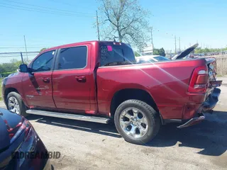 2019 Ram 1500 Big Horn с VIN 1C6SRFFT1KN726854, выставлен на аукционе IAAI как лот 42240401 с пробегом 82 545 миль миль и . История ставок и продаж доступна на DreamBid. Изображение 14.
