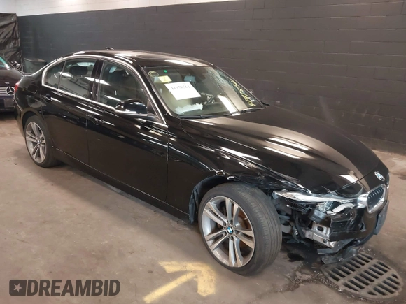 2018 BMW 3 Series 330i xDrive with VIN WBA8D9G51JNU72738, listed as a IAAI auction lot 41978561 with 71,219 mi miles. Bid and sale history available at carsss.com. Image 1.