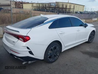 2024 Kia K5 GT-Line z VIN 5XXG64J29RG259036, wystawiony jako IAAI lot #40777274 z przebiegiem 6716 mil mil oraz . Historia ofert i sprzedaży dostępna na DreamBid. Obrazek 4.