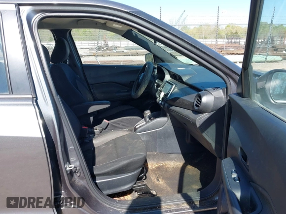 2020 Nissan Kicks S with VIN 3N1CP5BV0LL539341, listed as a IAAI auction lot 42033782 with 106,481 mi miles and . Bid and sale history available at carsss.com. Image 5.