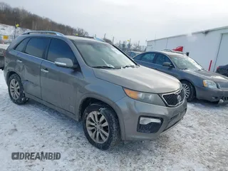 2012 Kia Sorento SX with VIN 5XYKWDA26CG192585, listed as a IAAI auction lot 41628229 with 148,613 mi miles. Bid and sale history available at carsss.com. Image 1.