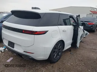 2024 Land Rover Range Rover Sport Dynamic SE with VIN SAL1L9FU7RA403189, listed as a IAAI auction lot 41343048 with Not Provided miles and . Bid and sale history available at DreamBid. Image 4.