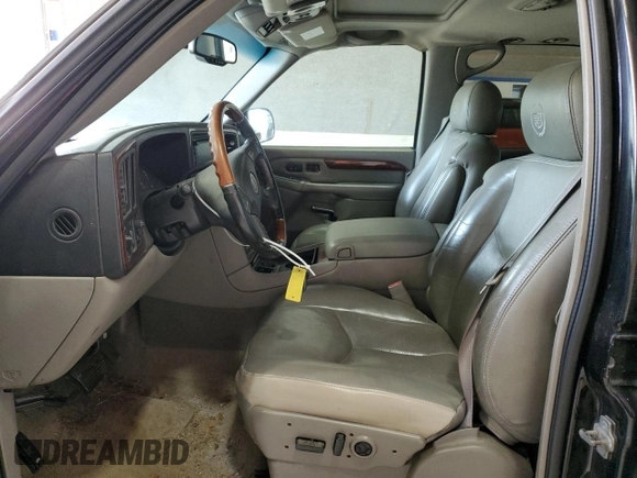 2006 Cadillac Escalade z VIN 1GYEK63N56R139033, wystawiony jako Copart lot #59661465 z przebiegiem Nie podano mil oraz Czysty tytuł • Clean title. Historia ofert i sprzedaży dostępna na DreamBid. Obrazek 7.