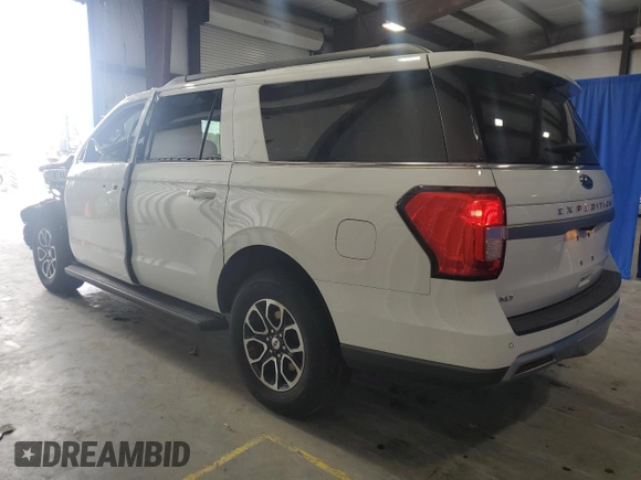 2024 Ford Expedition Max XLT with VIN 1FMJK1H83REA27851, listed as a Copart auction lot 64499065 with 39,868 mi miles and Clean title. Bid and sale history available at DreamBid. Image 2.