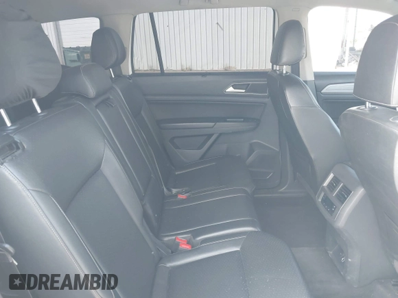 2018 Volkswagen Atlas SE с VIN 1V2KR2CA6JC576835, выставлен на аукционе IAAI как лот 42174916 с пробегом 153 322 миль миль и . История ставок и продаж доступна на DreamBid. Изображение 8.