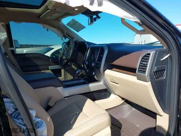 2018 Ford F-150 XL with VIN 1FTEW1E53JKE63853, listed as a IAAI auction lot 41392315 with 69,422 mi miles. Bid and sale history available at carsss.com. Image 5.