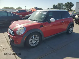 2013 MINI Hardtop with VIN WMWSU3C55DT546185, listed as a Copart auction lot 62603645 with 191,163 mi miles and Salvage title. Bid and sale history available at DreamBid. Image 1.