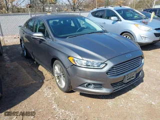 2013 Ford Fusion SE with VIN 3FA6P0H99DR331647, listed as a IAAI auction lot 41899558 with 186,668 mi miles. Bid and sale history available at carsss.com. Image 1.