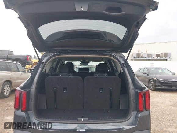 2024 Kia Sorento S with VIN 5XYRLDJC1RG254208, listed as a IAAI auction lot 42634400 with 29,794 mi miles and . Bid and sale history available at DreamBid. Image 18.