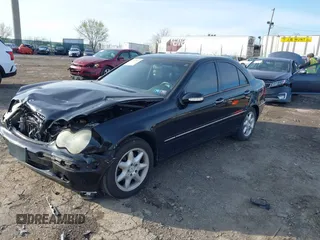 2004 Mercedes-Benz C 240 с VIN WDBRF81J84F536367, выставлен на аукционе IAAI как лот 41940002 с пробегом Не указан миль и . История ставок и продаж доступна на DreamBid. Изображение 18.