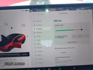 2018 Tesla Model 3 Long Range Battery z VIN 5YJ3E1EA4JF022284, wystawiony jako IAAI lot #41422203 z przebiegiem 71 521 mil mil oraz . Historia ofert i sprzedaży dostępna na DreamBid. Obrazek 16.