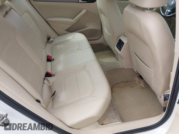 2015 Volkswagen Passat SE с VIN 1VWBS7A32FC055087, выставлен на аукционе IAAI как лот 42358821 с пробегом 80 684 миль миль и . История ставок и продаж доступна на DreamBid. Изображение 8.
