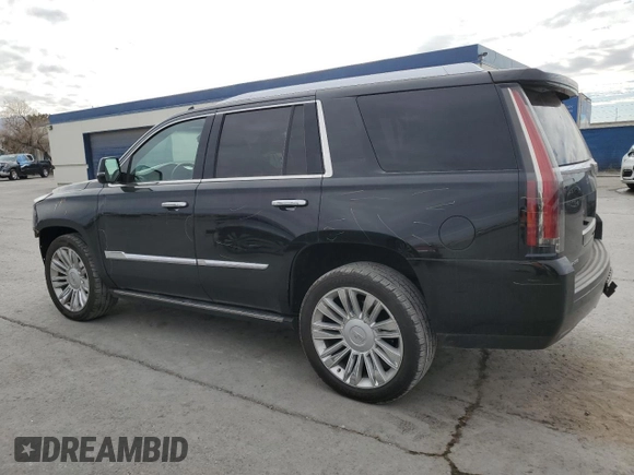 2016 Cadillac Escalade Platinum z VIN 1GYS4DKJ8GR125323, wystawiony jako Copart lot #89147295 z przebiegiem 131 657 mil mil oraz Szkody całkowita. Historia ofert i sprzedaży dostępna na DreamBid. Obrazek 2.