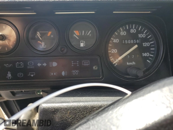 1996 Land Rover Defender с VIN SALLDHM68TA991998, выставлен на аукционе Copart как лот 57596025 с пробегом 150 656 миль миль и Списание • Salvage title. История ставок и продаж доступна на DreamBid. Изображение 9.