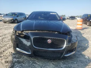 2017 Jaguar XF 20d Premium with VIN SAJBD4BN4HCY48097, listed as a Copart auction lot 68671564 with 99,562 mi miles and Salvage Title. Bid and sale history available at carsss.com. Image 5.