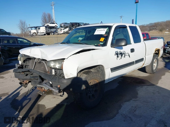 2005 Chevrolet Silverado 1500 Work Truck z VIN 2GCEK19V851367356, wystawiony jako IAAI lot #41448496 z przebiegiem 185 625 mil mil oraz . Historia ofert i sprzedaży dostępna na DreamBid. Obrazek 2.