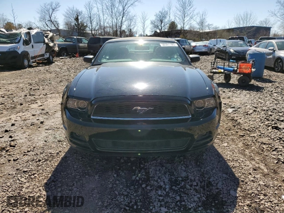 2014 Ford Mustang V6 with VIN 1ZVBP8EM6E5261560, listed as a Copart auction lot 50391185 with 60,700 mi miles and Salvage Title. Bid and sale history available at carsss.com. Image 5.