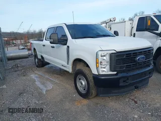 2024 Ford F-250 XL z VIN 1FT7W2BT2REF16747, wystawiony jako IAAI lot #41321209 z przebiegiem 10 840 mil mil oraz . Historia ofert i sprzedaży dostępna na DreamBid. Obrazek 1.