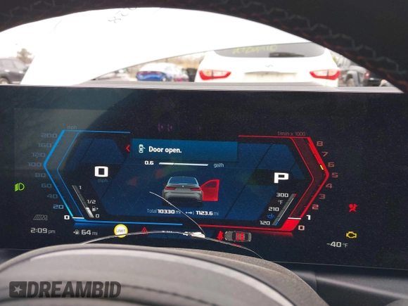 2024 BMW M3 Competition xDrive z VIN WBS43AY08RFS19830, wystawiony jako IAAI lot #41506228 z przebiegiem 10 330 mil mil oraz . Historia ofert i sprzedaży dostępna na DreamBid. Obrazek 7.
