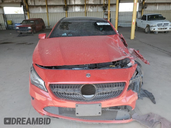 2019 Mercedes-Benz CLA 250 z VIN WDDSJ4GB0KN750546, wystawiony jako Copart lot #52394885 z przebiegiem 86 383 mil mil oraz Szkoda całkowita • Salvage title. Historia ofert i sprzedaży dostępna na DreamBid. Obrazek 5.