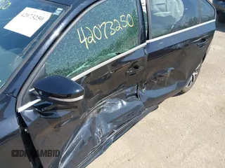 2017 Volkswagen Jetta SE с VIN 3VWDB7AJ8HM229236, выставлен на аукционе IAAI как лот 42073250 с пробегом 117 585 миль миль и . История ставок и продаж доступна на DreamBid. Изображение 6.