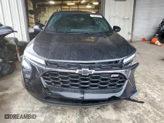 2025 Chevrolet Trax 2RS with VIN KL77LJEP0SC001195, listed as a Copart auction lot 43039025 with 25,489 mi miles and Salvage Title. Bid and sale history available at carsss.com. Image 5.