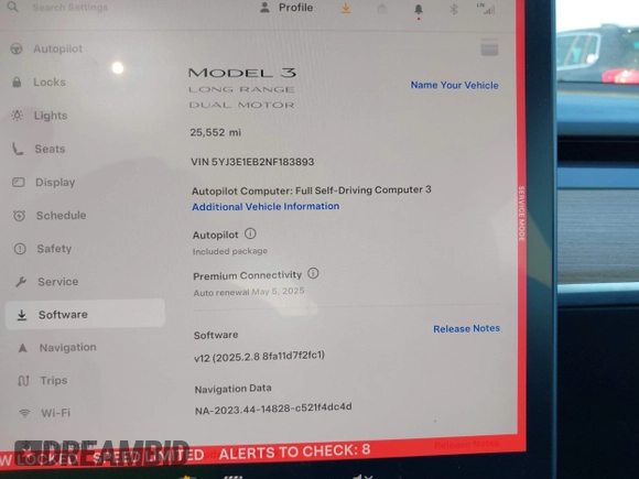 2022 Tesla Model 3 Long Range z VIN 5YJ3E1EB2NF183893, wystawiony jako IAAI lot #42130396 z przebiegiem 25 552 mil mil oraz . Historia ofert i sprzedaży dostępna na DreamBid. Obrazek 7.