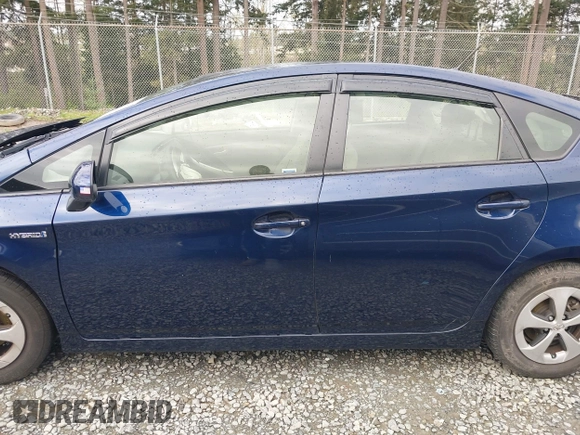 2015 Toyota Prius Four with VIN JTDKN3DUXF1996063, listed as a IAAI auction lot 41936697 with 103,180 mi miles. Bid and sale history available at carsss.com. Image 14.
