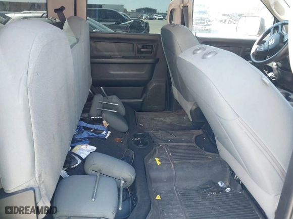 2018 Ram 2500 Tradesman with VIN 3C6UR5CLXJG295980, listed as a IAAI auction lot 41748438 with 146,519 mi miles. Bid and sale history available at carsss.com. Image 8.