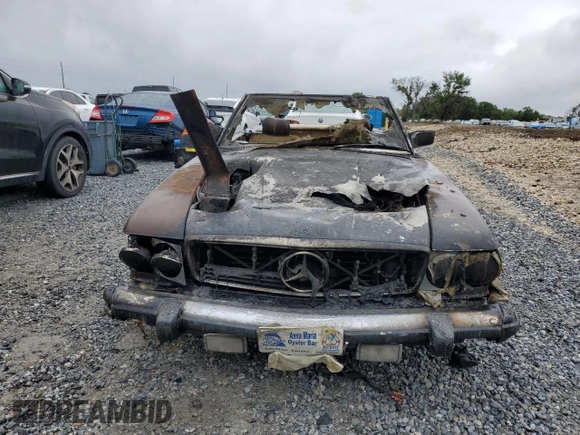 1981 Mercedes-Benz 380 SL z VIN WDBBA45A6BB008589, wystawiony jako Copart lot #52164975 z przebiegiem Nie podano mil oraz Nie do naprawy. Historia ofert i sprzedaży dostępna na DreamBid. Obrazek 5.