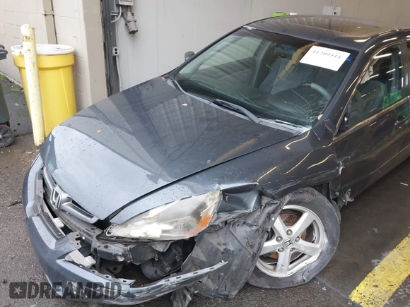 2005 Honda Accord EX with VIN JHMCM56755C007601, listed as a IAAI auction lot 41209511 with 238,715 mi miles and . Bid and sale history available at DreamBid. Image 6.