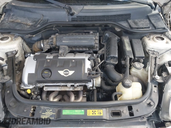 2010 MINI Hardtop with VIN WMWMF3C53ATZ25765, listed as a IAAI auction lot 42805681 with 108,796 mi miles and . Bid and sale history available at DreamBid. Image 10.