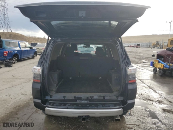 2022 Toyota 4Runner TRD Off Road with VIN JTEPU5JR1N6022506, listed as a Copart auction lot 47135275 with 60,818 mi miles and Non Repairable. Bid and sale history available at carsss.com. Image 6.