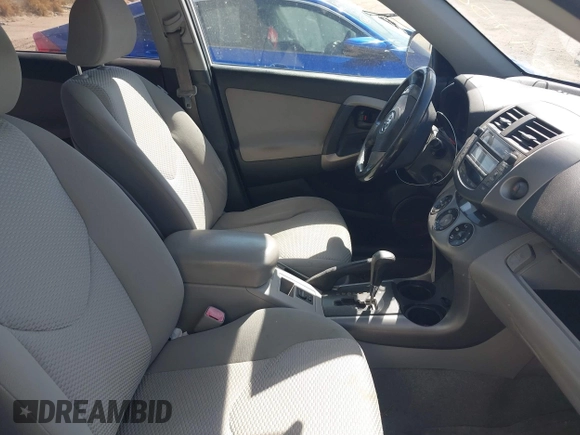 2007 Toyota RAV4 Limited with VIN JTMZD31V275047504, listed as a IAAI auction lot 42002575 with 157,906 mi miles. Bid and sale history available at carsss.com. Image 5.