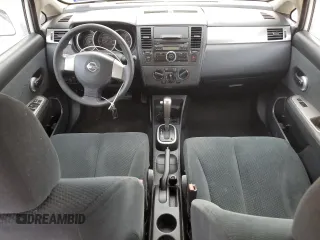 2011 Nissan Versa S с VIN 3N1BC1CP8BL477377, выставлен на аукционе Copart как лот 55097775 с пробегом 120 225 миль миль и Списание • Salvage title. История ставок и продаж доступна на DreamBid. Изображение 8.