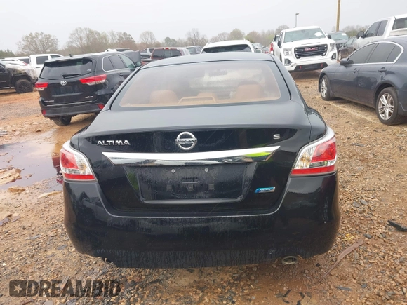 2014 Nissan Altima S with VIN 1N4AL3AP0EN375718, listed as a IAAI auction lot 41850324 with 219,558 mi miles and . Bid and sale history available at carsss.com. Image 16.