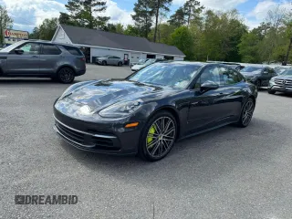 2019 Porsche Panamera 4 E-Hybrid z VIN WP0AE2A73KL124651, wystawiony jako Copart lot #56893195 z przebiegiem 137 833 mil mil oraz Czysty tytuł • Clean title. Historia ofert i sprzedaży dostępna na DreamBid. Obrazek 1.